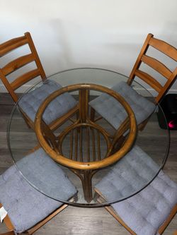 Dining Room Set (Glass Top Table + 4 Chairs) - Need Gone  ASAP $125