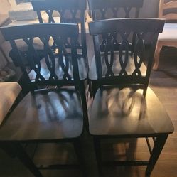 4 Barstools 