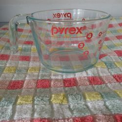 Pyrex 4-C. Originals Measuring Cup