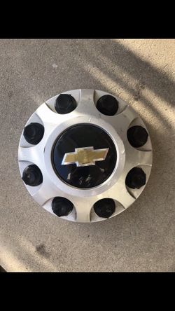 2016 Chevy Silverado 2500 HD Aluminum rim 17in 8 lugs