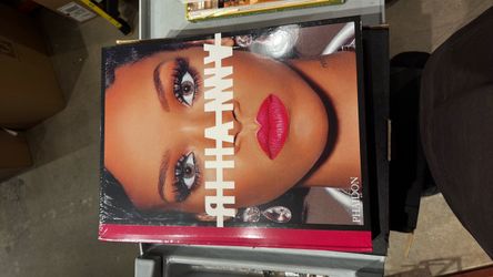 Rihanna book
