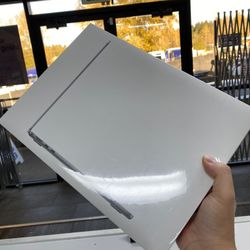 MacBook Air M2 Chip 2022 Laptop New - PAYMENTS PLAN AVAILABLE NO CREDIT NEEDED 
