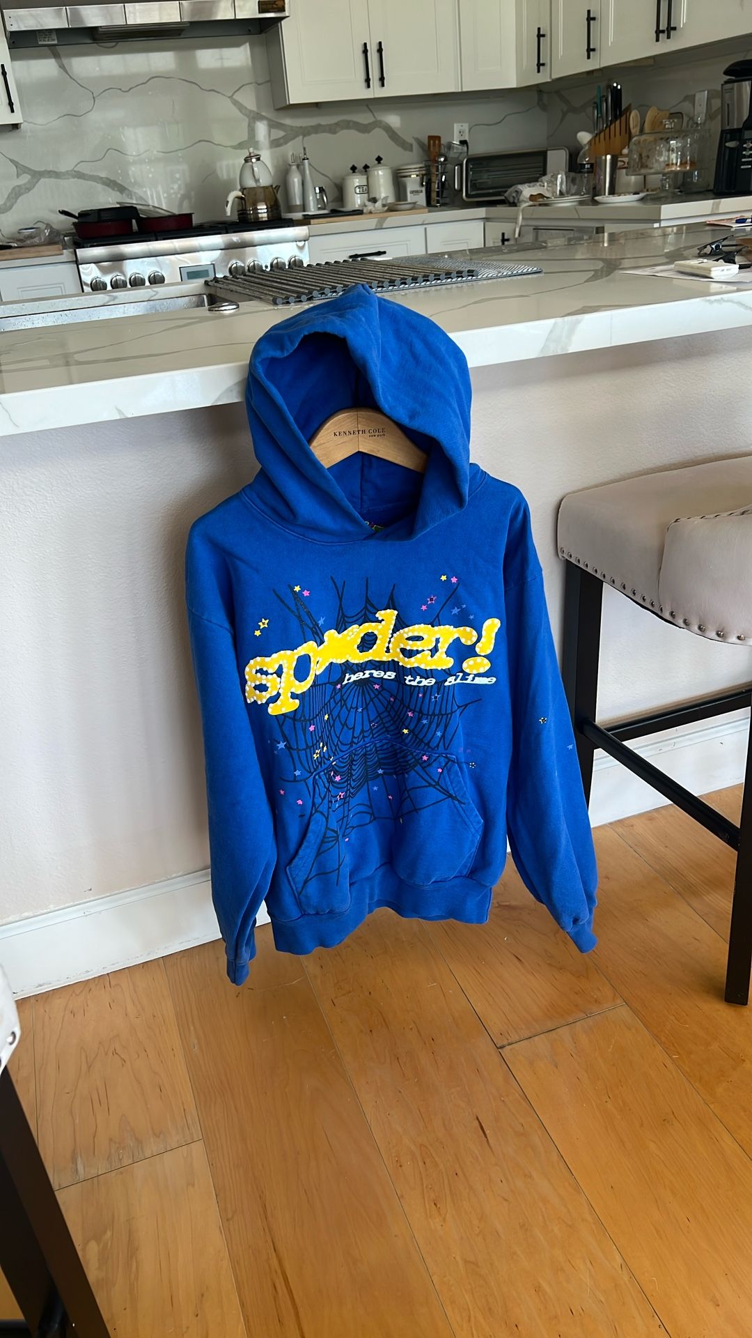 HOODIE Sweater