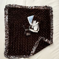 Chocolate Minky Blanket Set