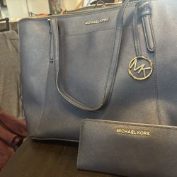 MK Purse 