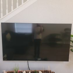 Samsung 65" With Sound Bar And Subwoofer