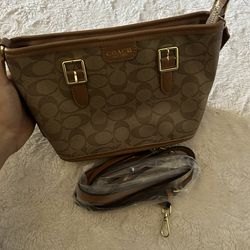 Brown coach hand bag/ purse