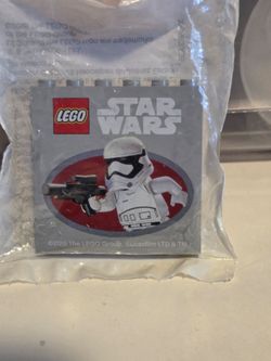 LEGO Star Wars Toys R Us Stormtrooper Brick Exclusive 2015 Force Friday