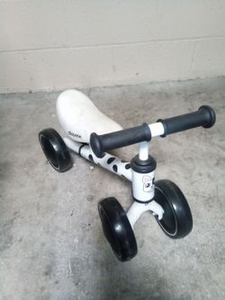 Balance bike for toddlers