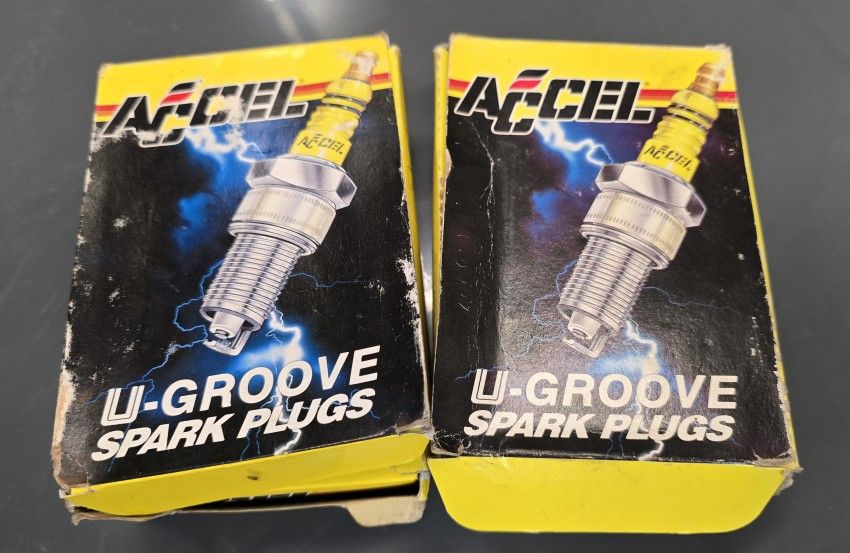 Accel-U-Grove header Plugs