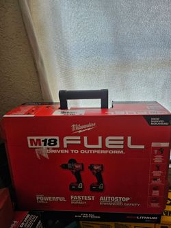 Milwaukee M18 FUEL Hammer Drill & Impact Driver Combo Kit