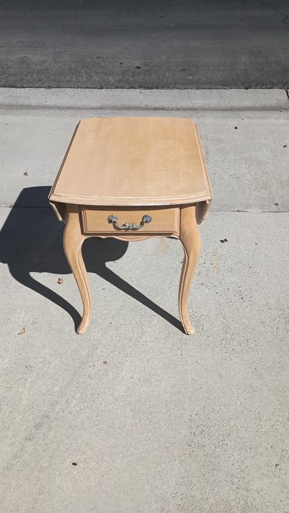 Ethan Allen Table 