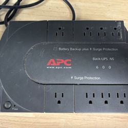 APC Battery Backup plus Surge Protection Back-UPS NS 600  