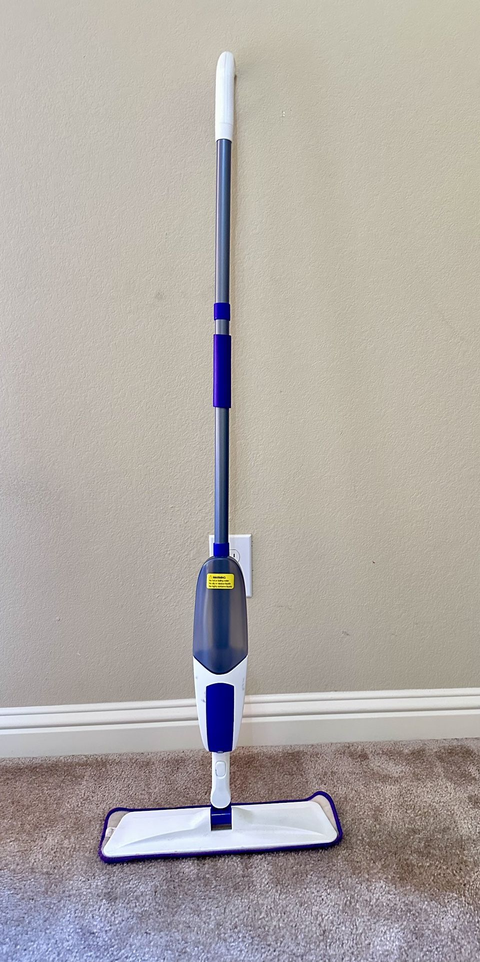 Microfiber Spray Mops for Floor Cleaning Mop (with 2 Washable Pads and Scraper)