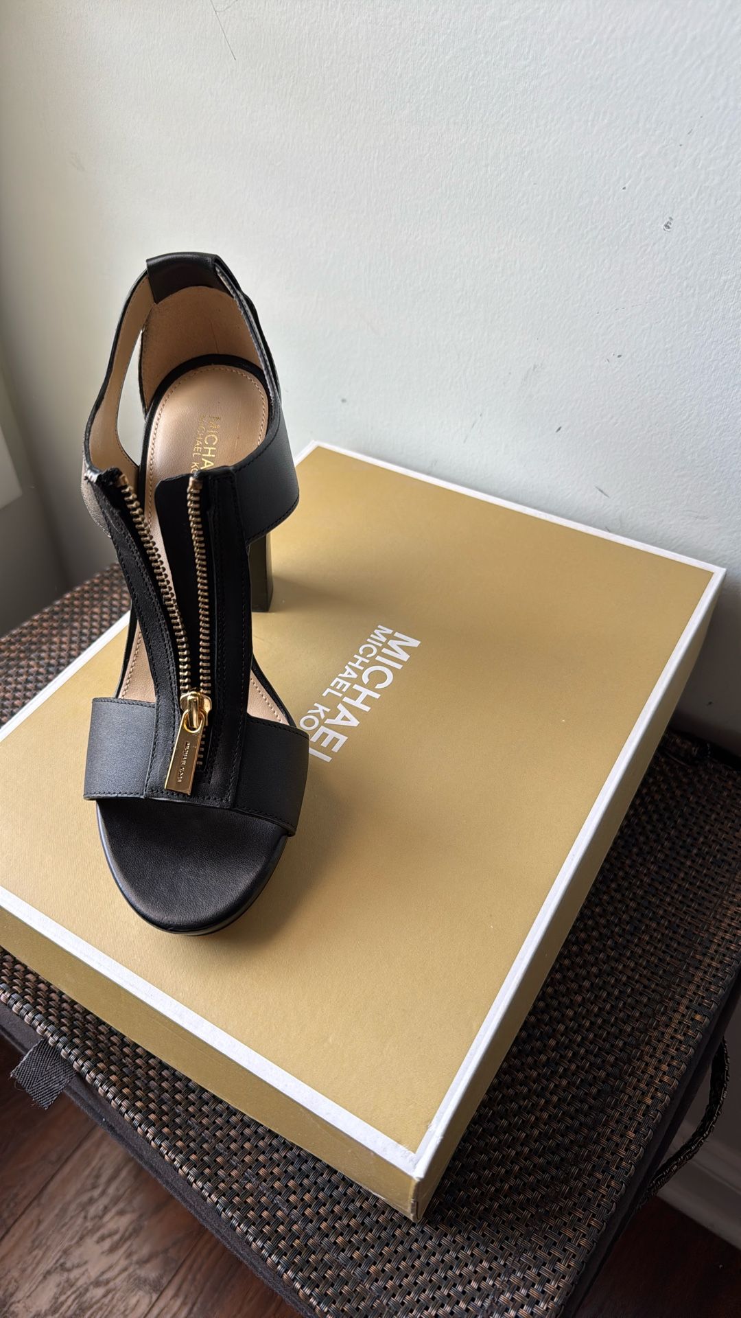 Michael Kors (brand New)