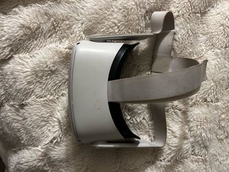 Meta Quest 2 VR Headset