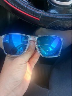 Oakley men’s sunglasses  new! (Sylas)