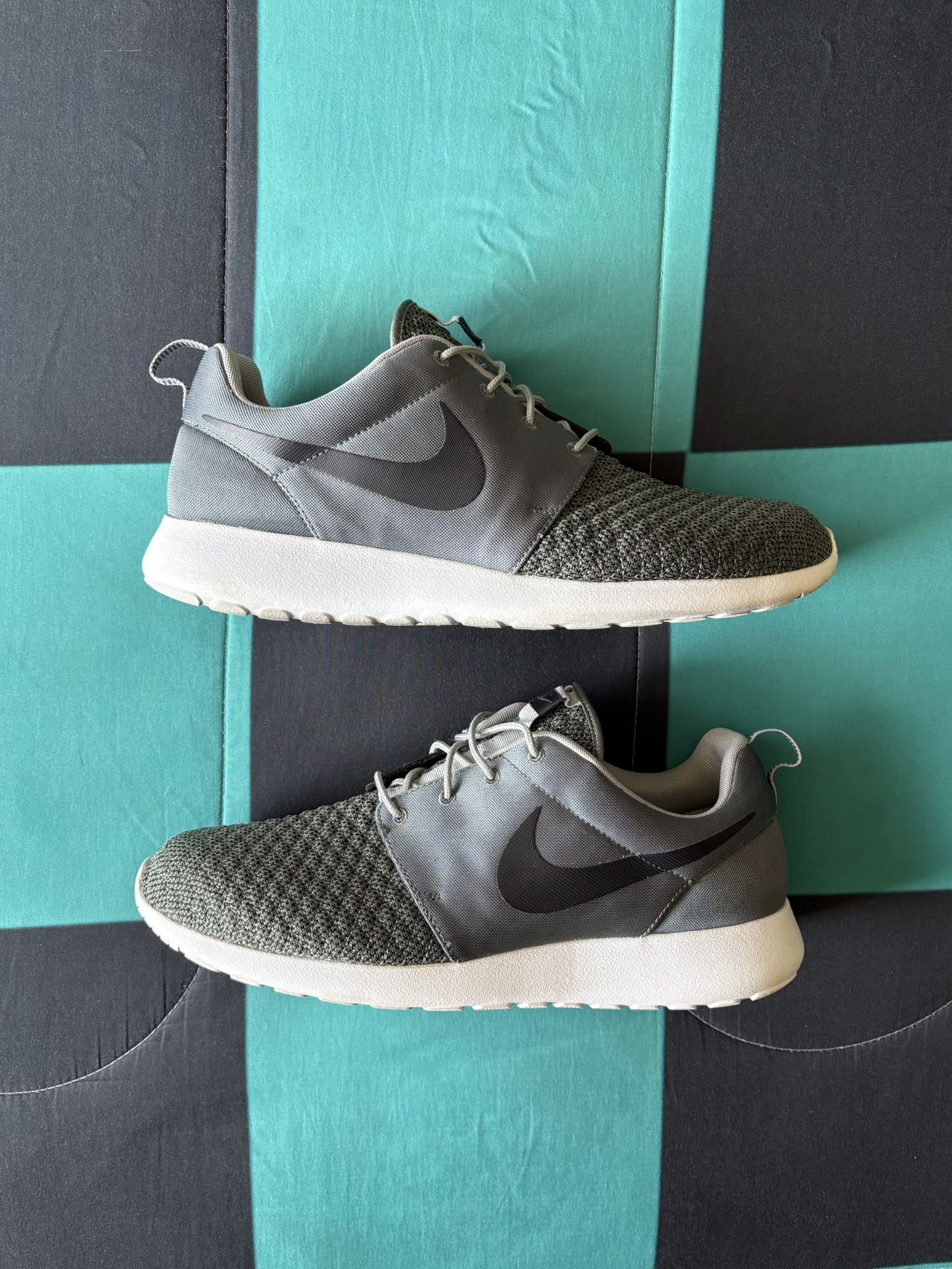 Men’s Nike Roshe One Premium Size 13