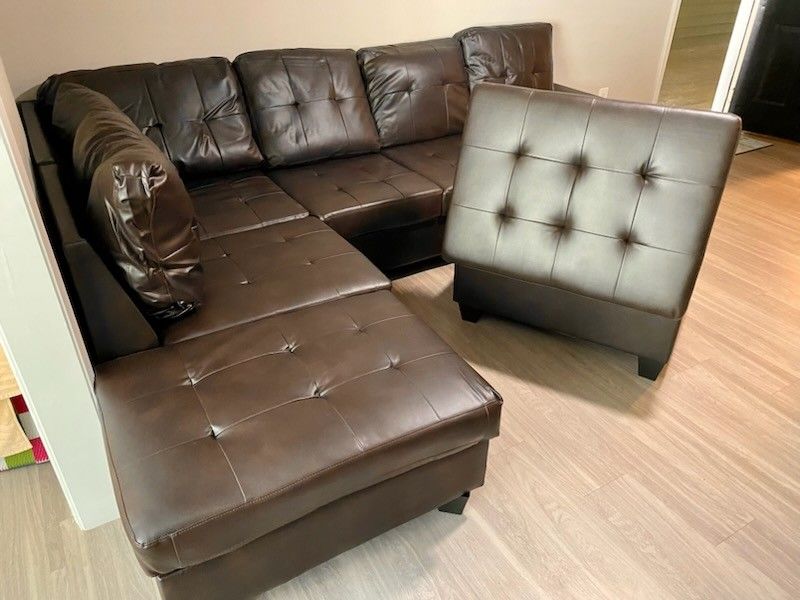 BRAND NEW SECTIONAL WITH OTTOMAN $595! AVAILABLE IN BLACK, GRAY, WHITE AND GRAY!!!!!