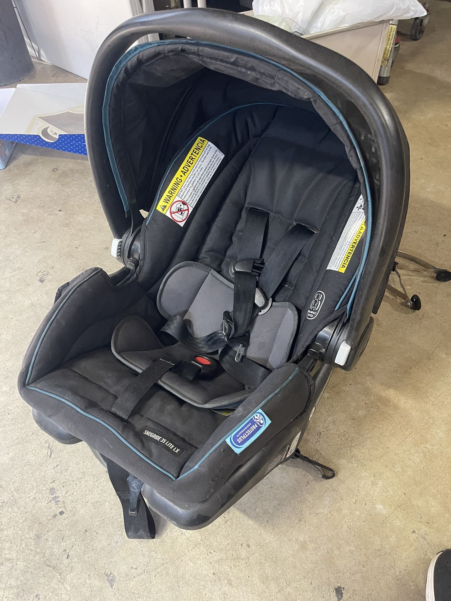 Graco Infant Snugride 35 Lite Lx