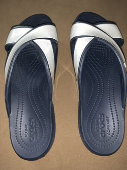 Women’s Size 10 Sandal Crocs