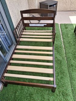 Toddler Bed, Frame only