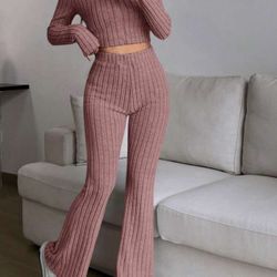EZwear 2-Piece Ribbed Knit Set – Crop Top + Flared Pants