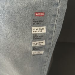  Levis