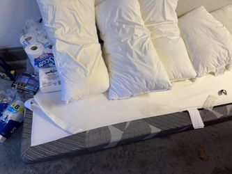 Pillow And Bed King Size