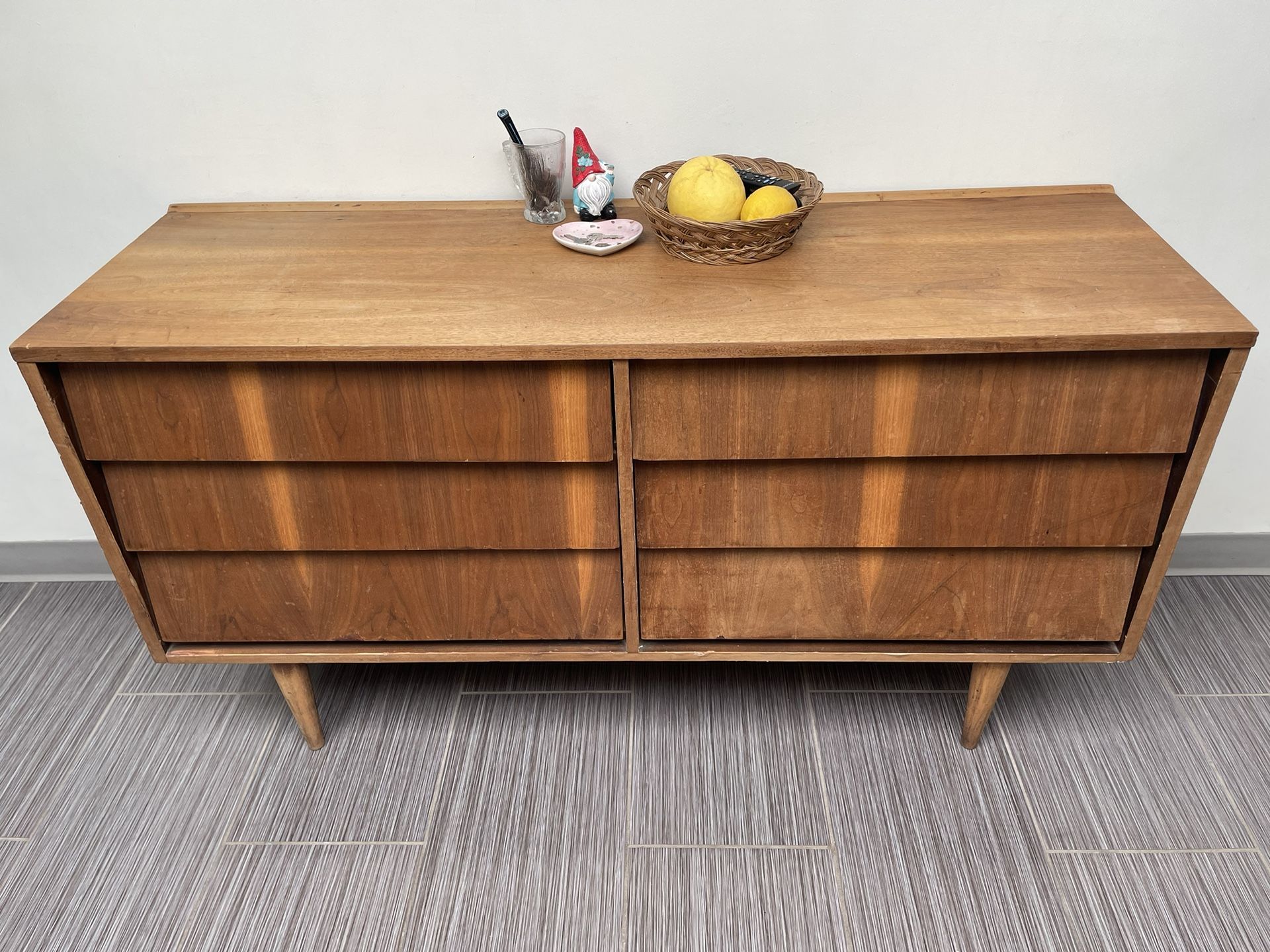 Mid-Century Modern Dresser/credenza