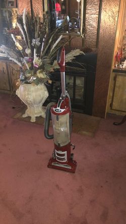Shark Up Right Vacuum ( Professional  Navigator)