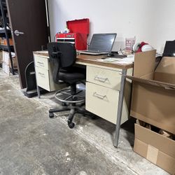 Tanker Desk
