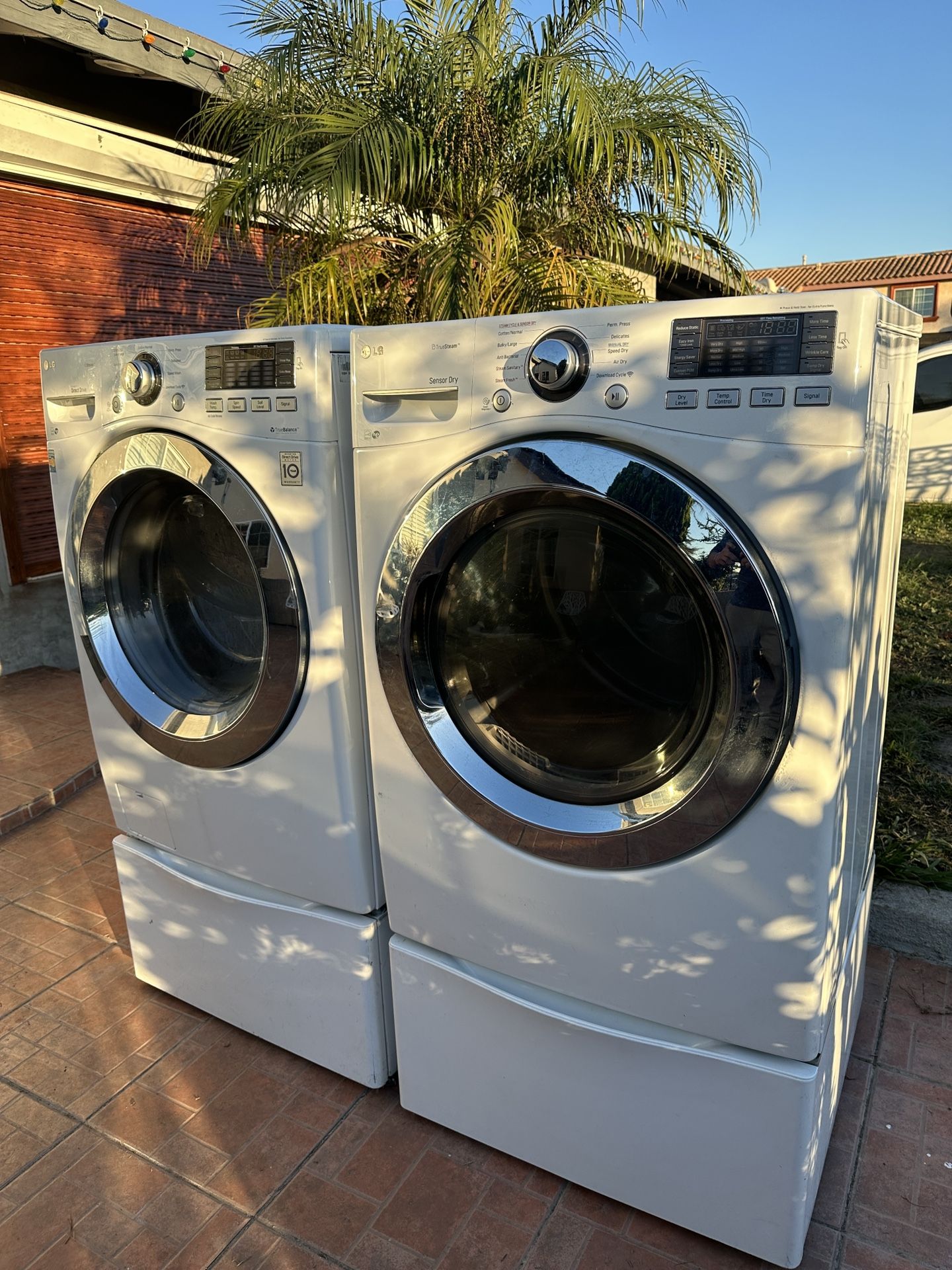 Washer And Dryer (Stackable)