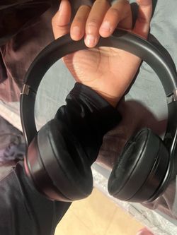 Beats Solo 4’s (Black)