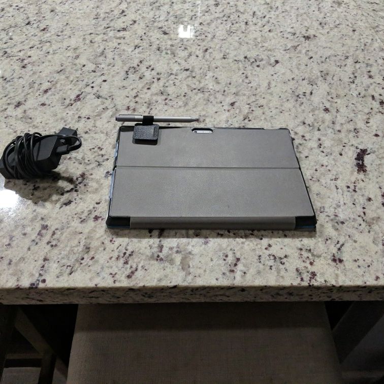 Microsoft Surface Pro 3, Windows 10, i5, 4GB