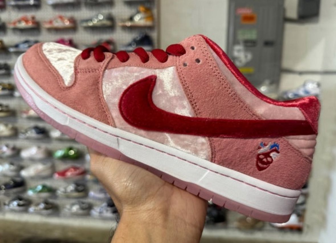 Strangelove SB Dunks Size 11