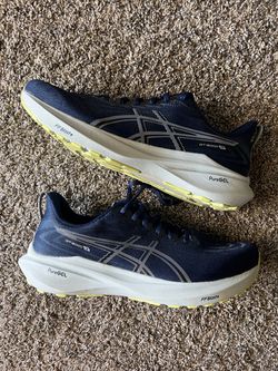 ASICS GT 2000 size 9.5 road running