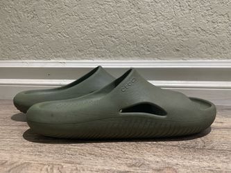 Mellow crocs
