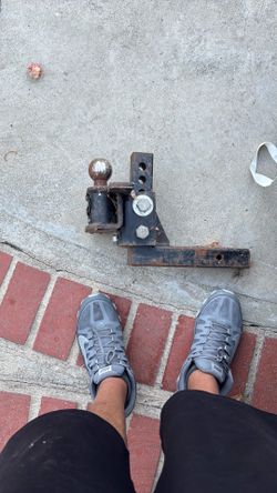 Tow hitch