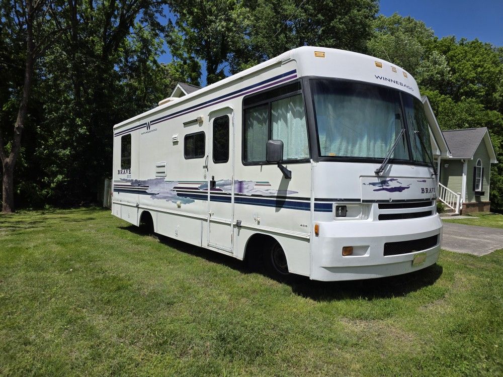 1998 Winnebago Brave SE