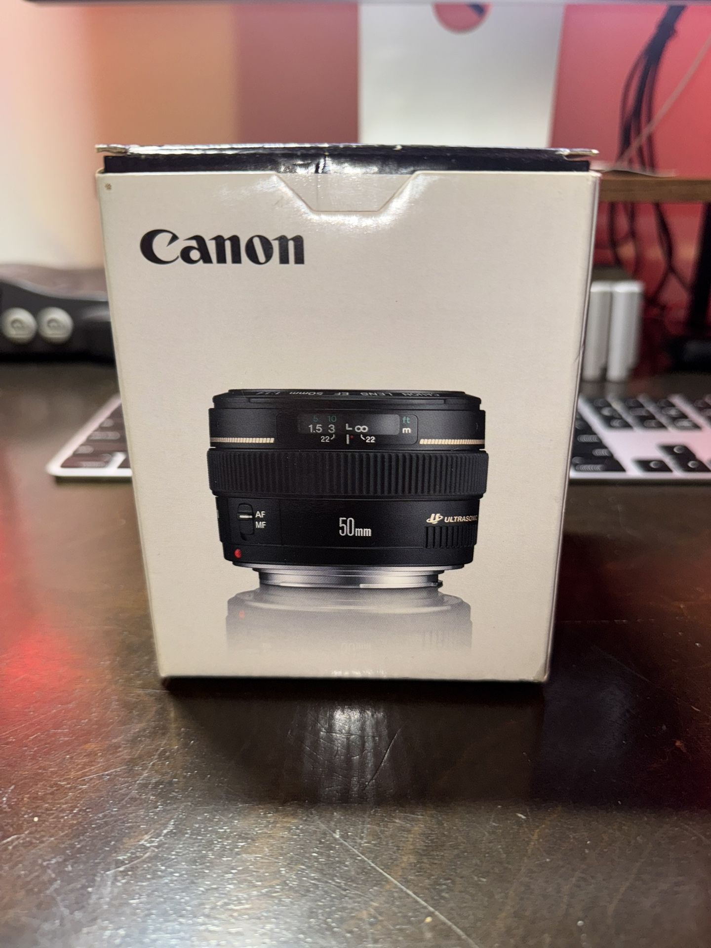 Canon 50mm Camera Lens - EF F/1.4 USM