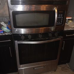 Oven And Microwave 