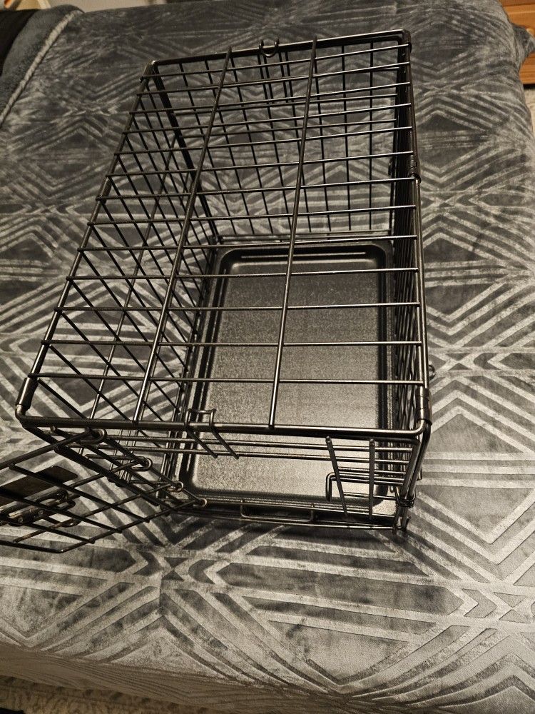 SMALL DOG CRATE