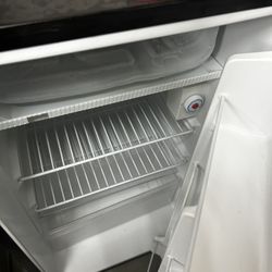 Mini Refrigerator 
