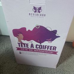 Like new cosmetology mannequin head never used