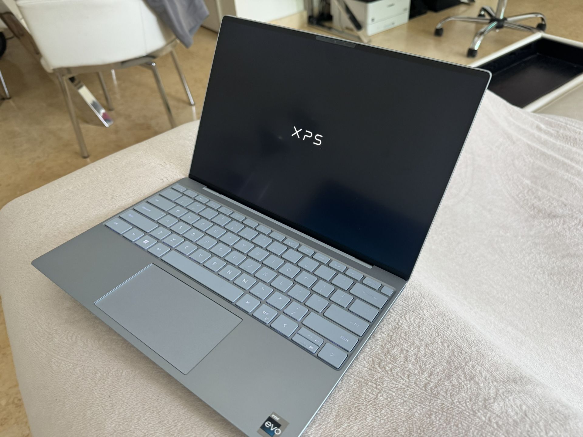 Dell XPS Super Slim Laptop