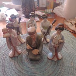 GEISHA Porcelain Figurines