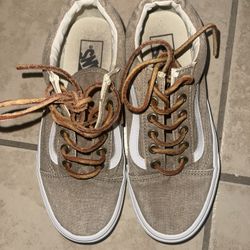 women’s vans size 7