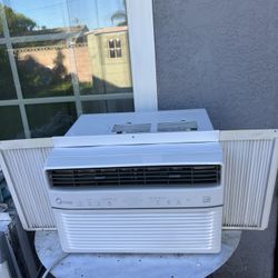 Air conditioner 8000 Btus 
