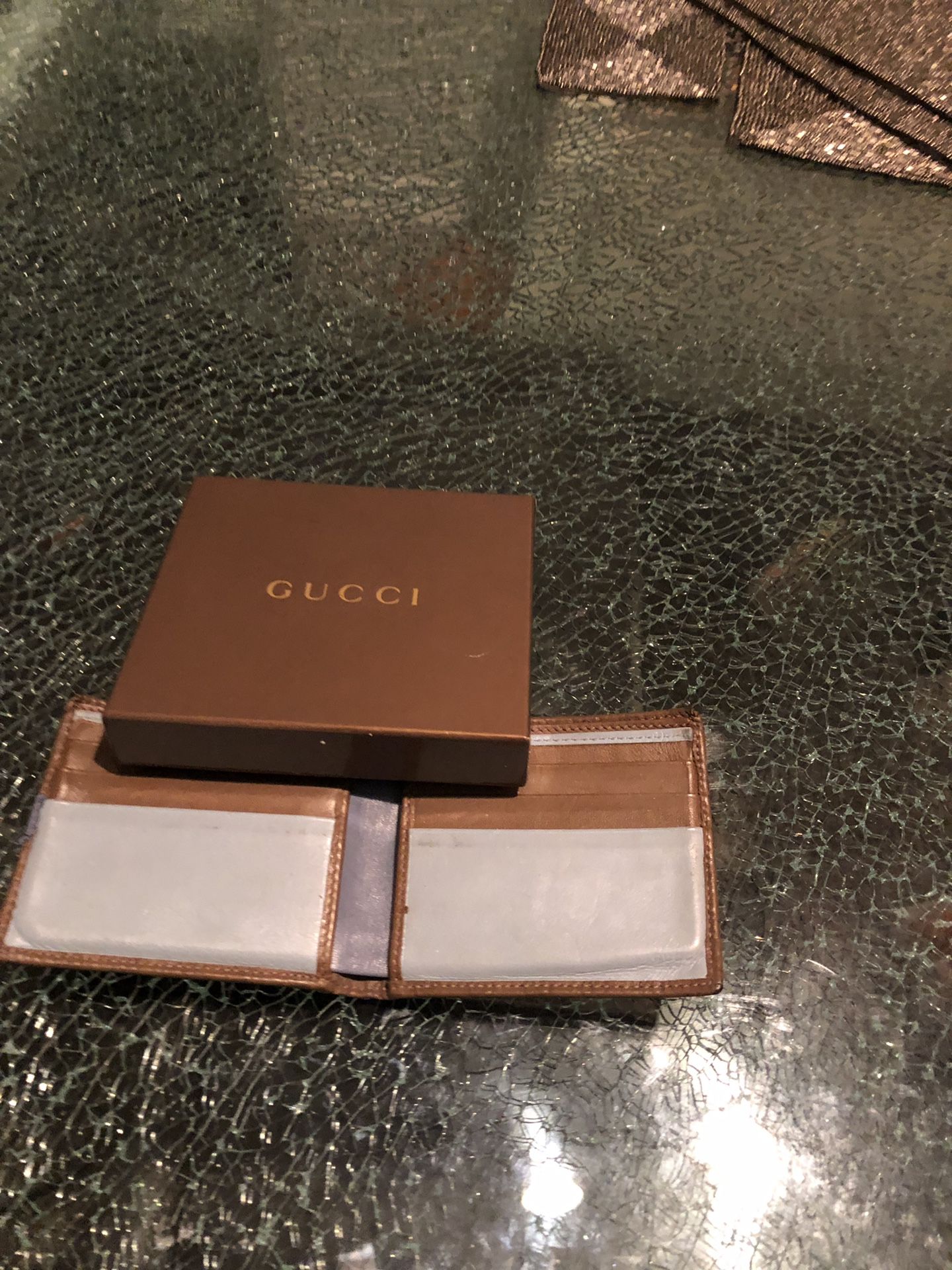 Gucci Authentic Men Wallet